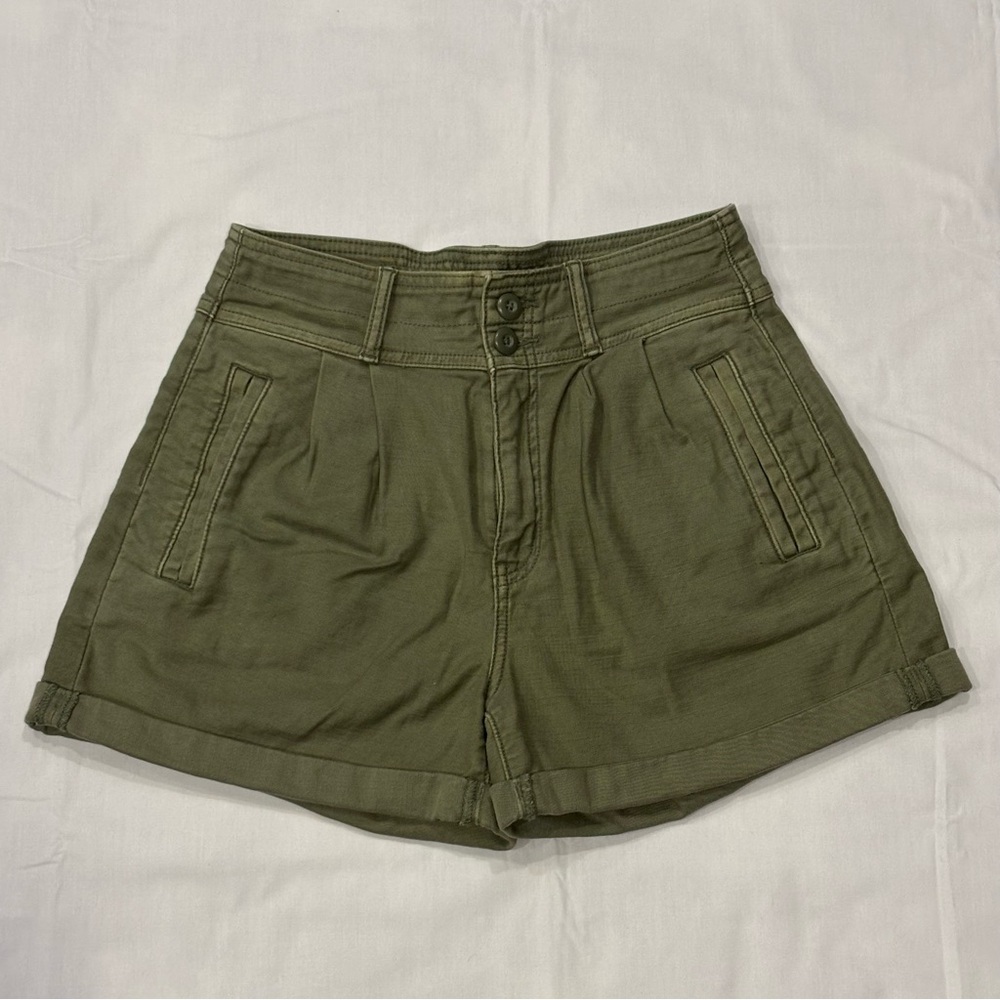 American Eagle High Rise Baggy Mom Shorts Army Green Pleated Front Size 2